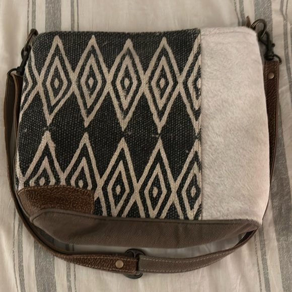 NWOT Myra Bag purse/crossbody - Picture 3 of 9